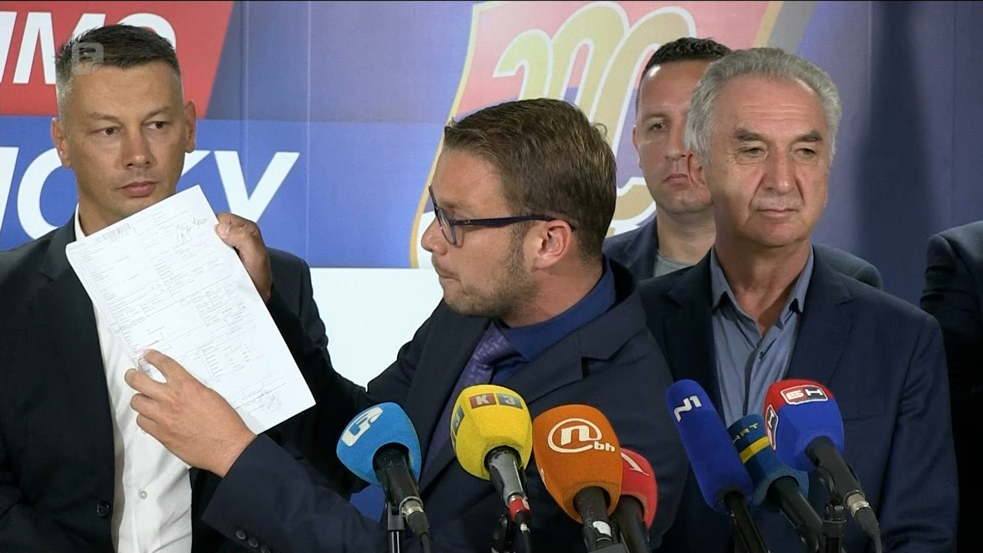 Opozicija traži istragu, vlast poručuje da UKC koristi ispravan kiseonik